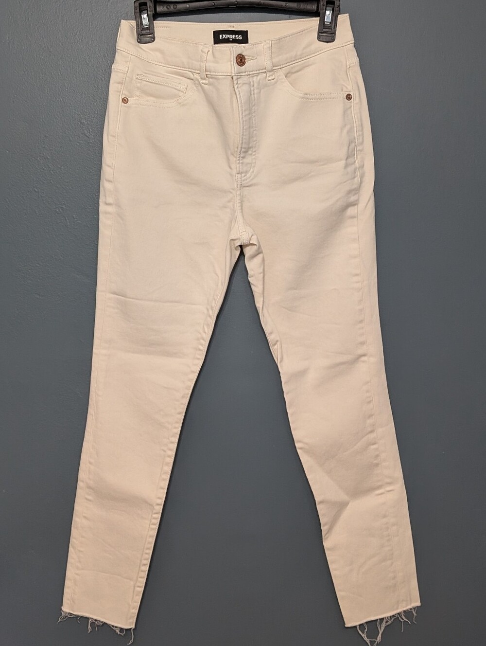 Women’s Cream Skinny High-Rise Jeans with frayed bottom (Size 4/R) Clean Girl